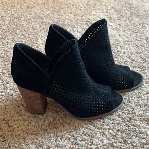 Lucky Sandals Size 8